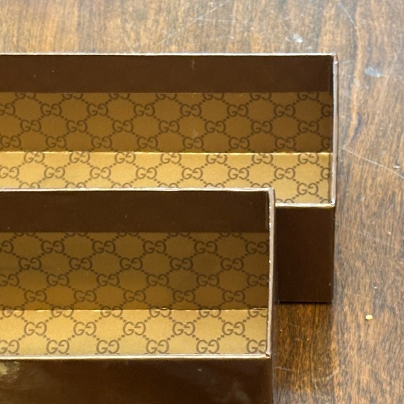 Gucci Black Rectangular Eyewear - Picture 10 of 10